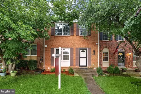 2845 Seminole Rd, Woodbridge, VA 22192