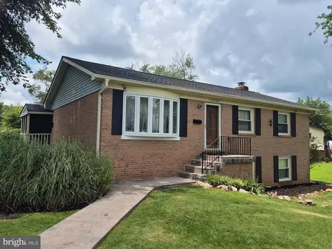 14894 Cordell Ave, Woodbridge, VA 22193