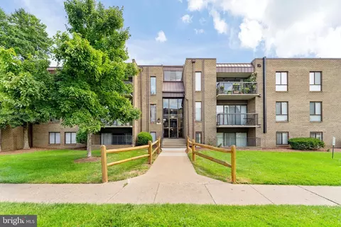 7599 Gales Ct #201, Manassas, VA 20109