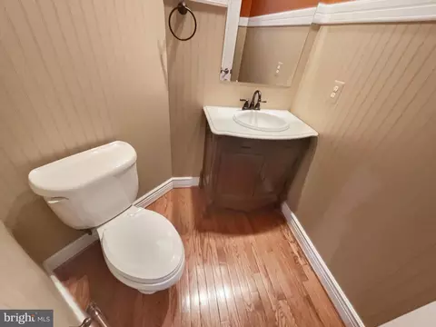 Entry Way - 18550 Kerill Rd, Triangle, VA 22172 photo 3 of 6