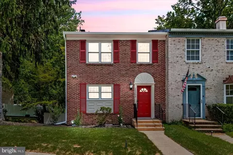 15309 Blacksmith Ter, Woodbridge, VA 22191