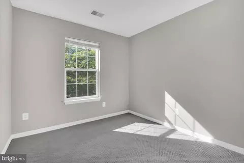 8302 Wallace Ln, Manassas, VA 20109 photo 15