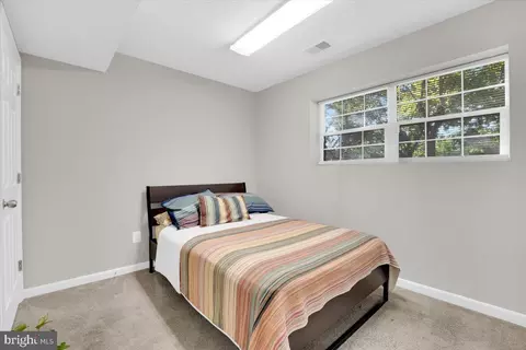 8302 Wallace Ln, Manassas, VA 20109 photo 19