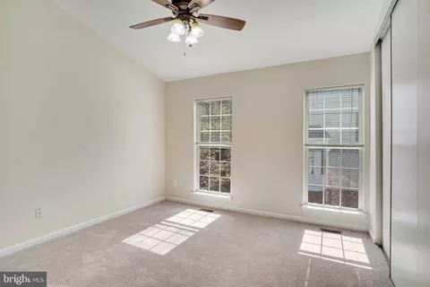 4254 Ashmere Cir, Dumfries, VA 22025 photo 13