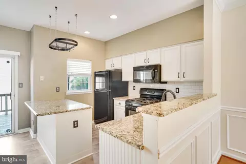 4254 Ashmere Cir, Dumfries, VA 22025 photo 8