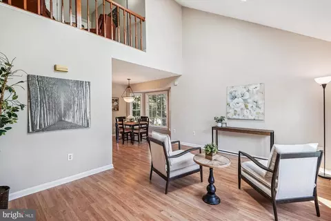 Entry Way - 4337 Jonathan Ct, Dumfries, VA 22025 photo 1 of 4