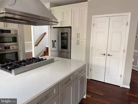 8196 Tenbrook Dr, Gainesville, VA 20155 photo 19