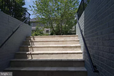 8196 Tenbrook Dr, Gainesville, VA 20155 photo 47