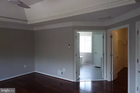 8196 Tenbrook Dr, Gainesville, VA 20155 photo 27