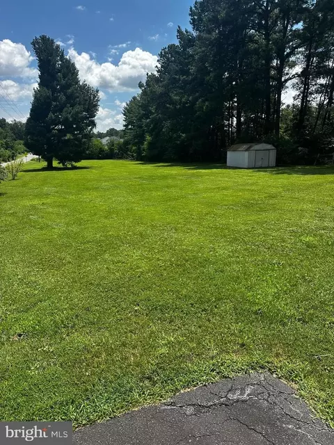 8105 Devlin Rd, Bristow, VA 20136 photo 2