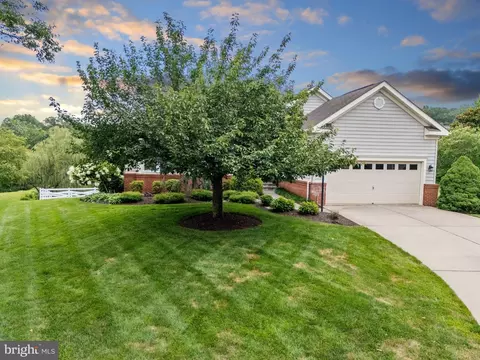 Exterior - 6709 Buglecall Pl, Gainesville, VA 20155 photo 3 of 15