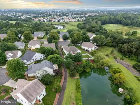 View/Area - 6709 Buglecall Pl, Gainesville, VA 20155 photo 6 of 18