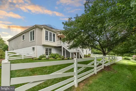 Exterior - 6709 Buglecall Pl, Gainesville, VA 20155 photo 10 of 15