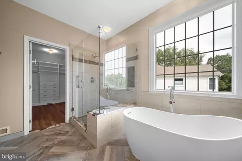 Bath - 6709 Buglecall Pl, Gainesville, VA 20155 photo 5 of 8