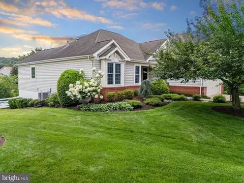 Exterior - 6709 Buglecall Pl, Gainesville, VA 20155 photo 14 of 15