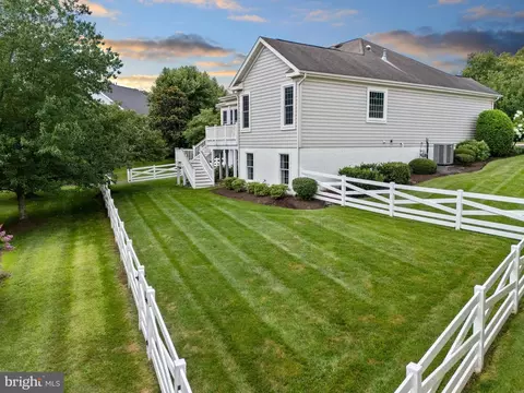 Exterior - 6709 Buglecall Pl, Gainesville, VA 20155 photo 12 of 15