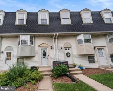 7911 Hugh Mullen Dr, Manassas, VA 20109