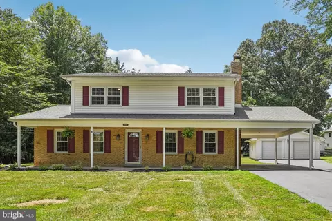 12761 Rockwood Ln, Woodbridge, VA 22192