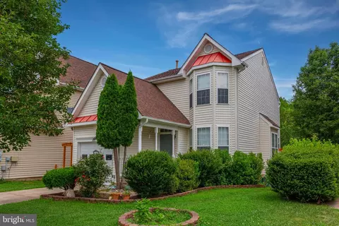 13125 Thrift Ln, Woodbridge, VA 22193