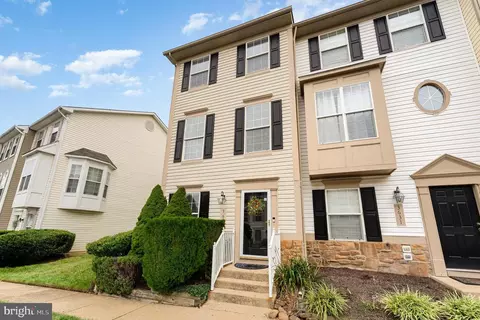 3629 Cebu Island Ct, Woodbridge, VA 22192