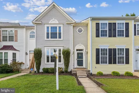 5099 Lands End Ct, Dumfries, VA 22025