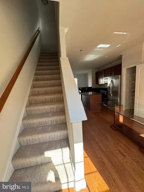 Entry Way - 4232 Potomac Highlands Cir, Triangle, VA 22172 photo 4 of 5