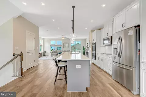 8664 Underhill Ln, Manassas, VA 20112 photo 4