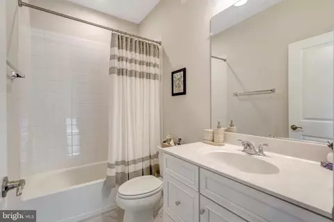 8664 Underhill Ln, Manassas, VA 20112 photo 13