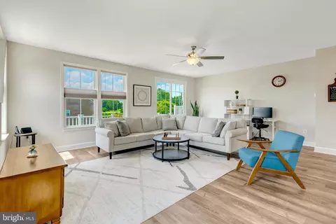 8664 Underhill Ln, Manassas, VA 20112 photo 6