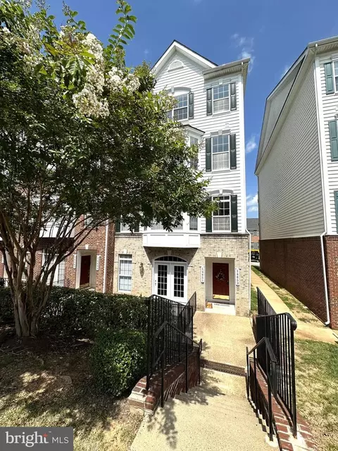 14853 Cloverdale Rd, Woodbridge, VA 22193