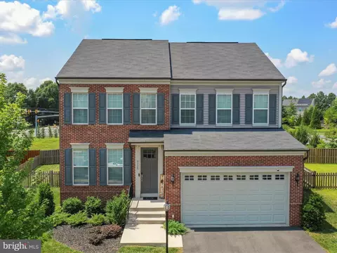 9520 Kimbleton Hall Loop, Manassas Park, VA 20111