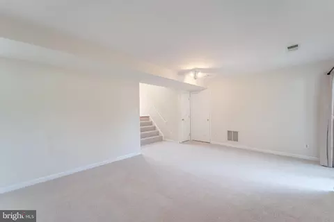 Other - 16285 Aspen Trail Ct, Triangle, VA 22172 photo 7 of 10