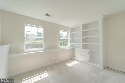Other - 16285 Aspen Trail Ct, Triangle, VA 22172 photo 9 of 10