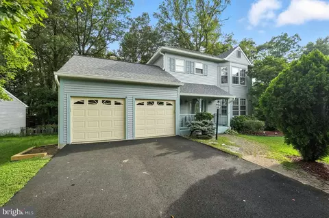 12580 Cricket Ln, Woodbridge, VA 22192