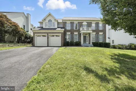 2139 Jennings St, Woodbridge, VA 22191