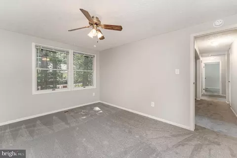15431 Silvan Glen Dr, Dumfries, VA 22025 photo 17