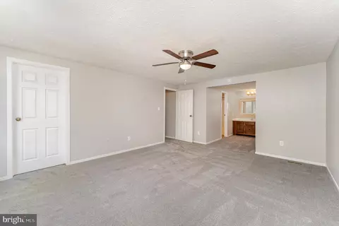 15431 Silvan Glen Dr, Dumfries, VA 22025 photo 11