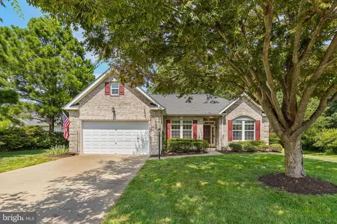 16203 Rising Fawn Ter, Dumfries, VA 22025