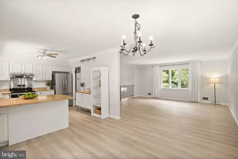 7251 Ridgeway Dr, Manassas, VA 20112 photo 16