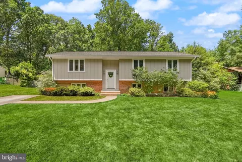 7251 Ridgeway Dr, Manassas, VA 20112 photo 2