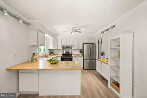 7251 Ridgeway Dr, Manassas, VA 20112 photo 17