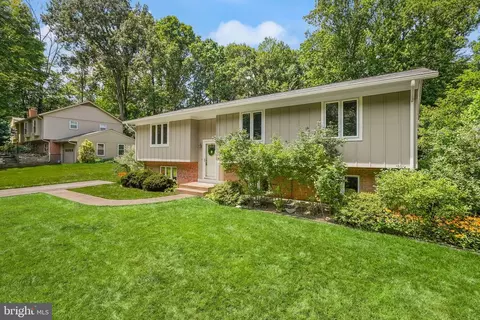 7251 Ridgeway Dr, Manassas, VA 20112 photo 3