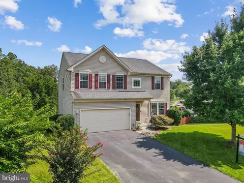 2644 Myrtlewood Dr, Dumfries, VA 22026