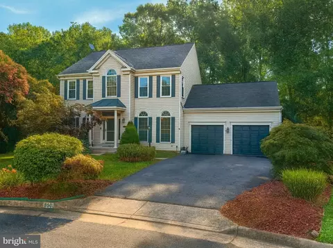 3901 Leaf Lawn Ln, Woodbridge, VA 22192