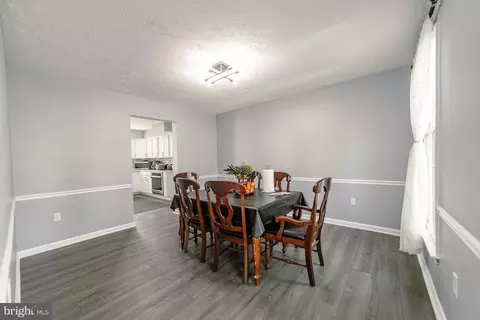 Dining - 3867 Oriole Ct, Dumfries, VA 22025 photo 1 of 1