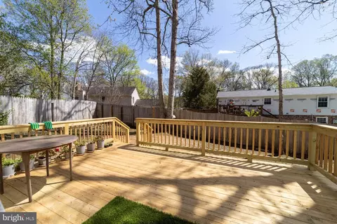 Exterior - 3867 Oriole Ct, Dumfries, VA 22025 photo 3 of 6