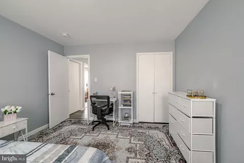 Bedroom - 3867 Oriole Ct, Dumfries, VA 22025 photo 6 of 8