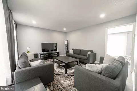 Living - 3867 Oriole Ct, Dumfries, VA 22025 photo 1 of 4
