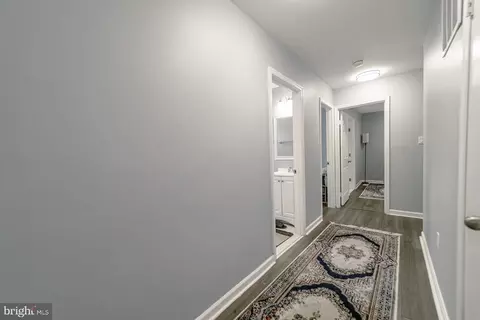 Entry Way - 3867 Oriole Ct, Dumfries, VA 22025 photo 12 of 13
