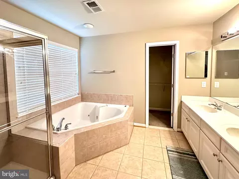 13103 Bigleaf Maple Ct, Gainesville, VA 20155 photo 26